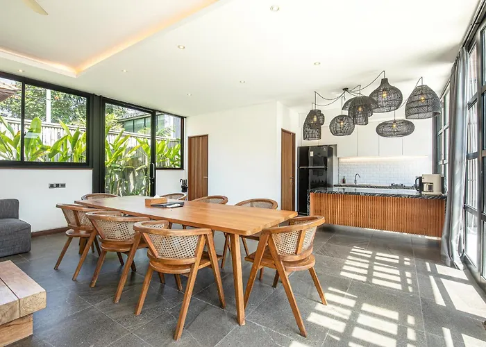 Villa Villa Boddisatva Modern 5Br Enclosed Liv Canggu Canggu (Bali)