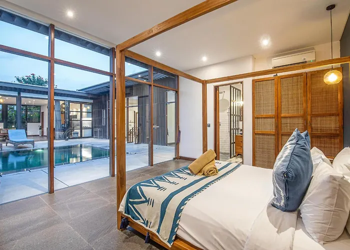 Boddisatva Modern 5br Enclosed Liv * Canggu