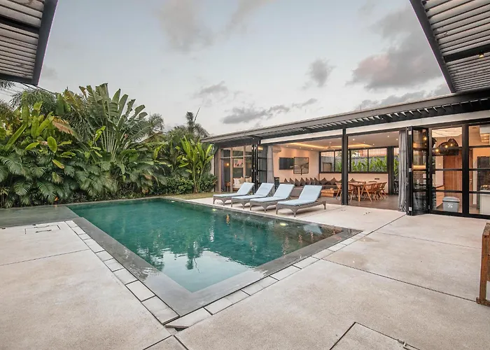 Villa Boddisatva Modern 5Br Enclosed Liv Canggu Canggu (Bali)