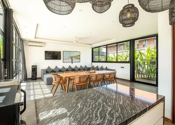Villa Boddisatva Modern 5Br Enclosed Liv Canggu Canggu (Bali)